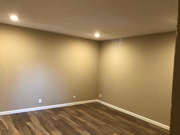 4th image of 100 Union Ave #17