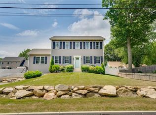 43 Oak View Dr, Cranston, RI 02921