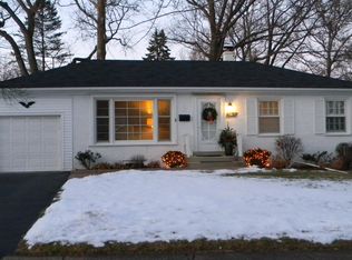 1819 E Indiana St, Wheaton, IL 60187