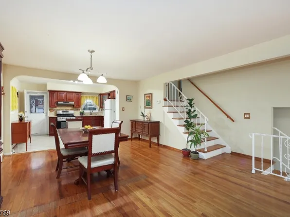 233 Main St, Linden City, NJ 07036