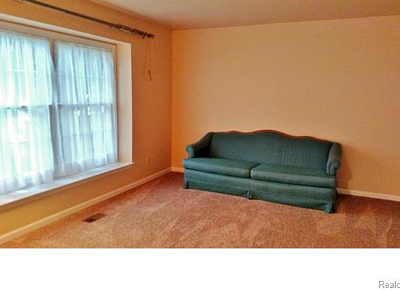 3rd image of 9061 Hackberry Ave
