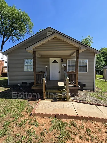 1017 Rodey Ave Photo 1