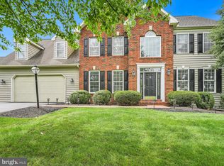 27 Oak Knoll Cir, Lebanon, PA
