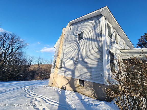 4th image of 648 Dundaff St