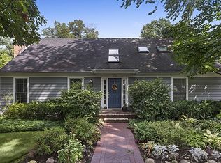 1777 Elmwood Ave, Wilmette, IL