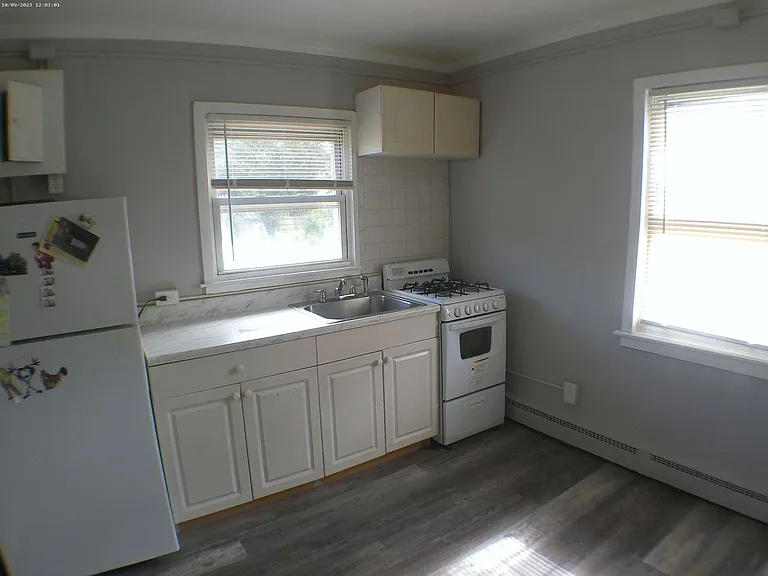 Harborview Apartments — Photo 15