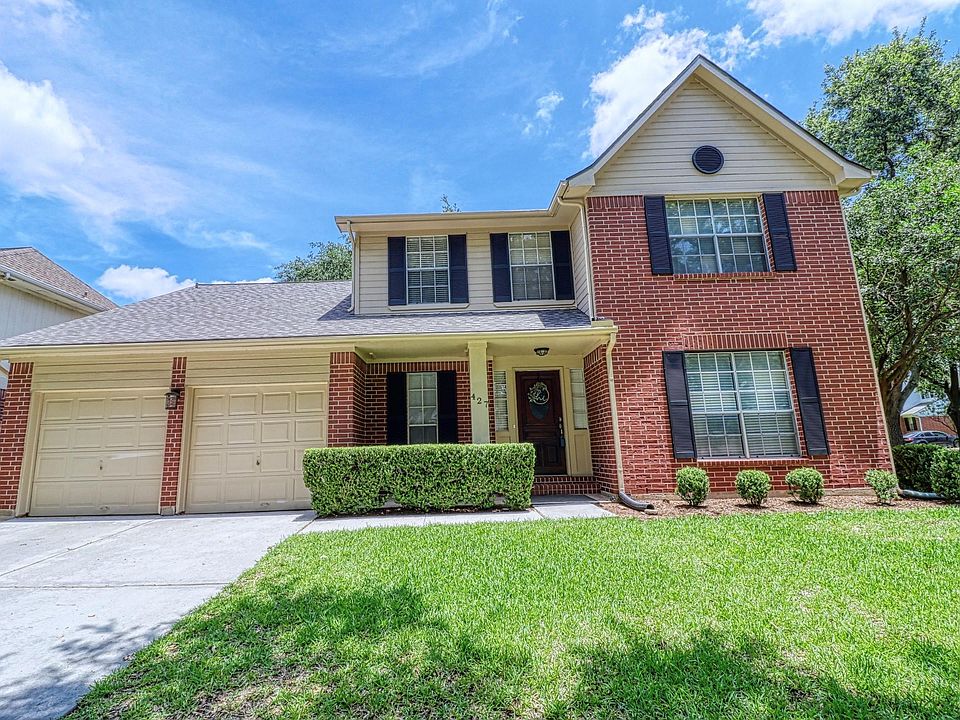 1st image of 427 Birch Hill Dr