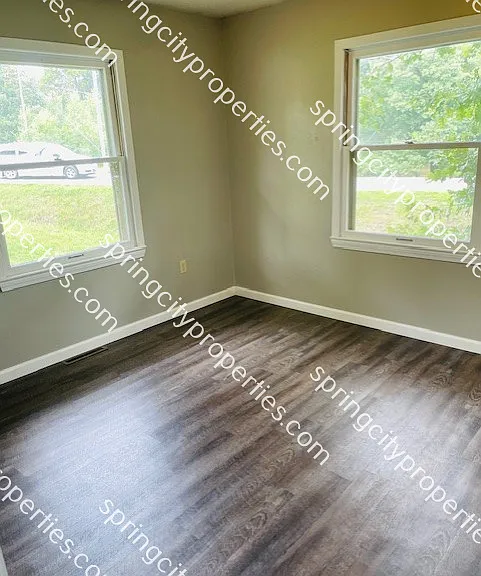 505 W Carman Rd — Photo 22
