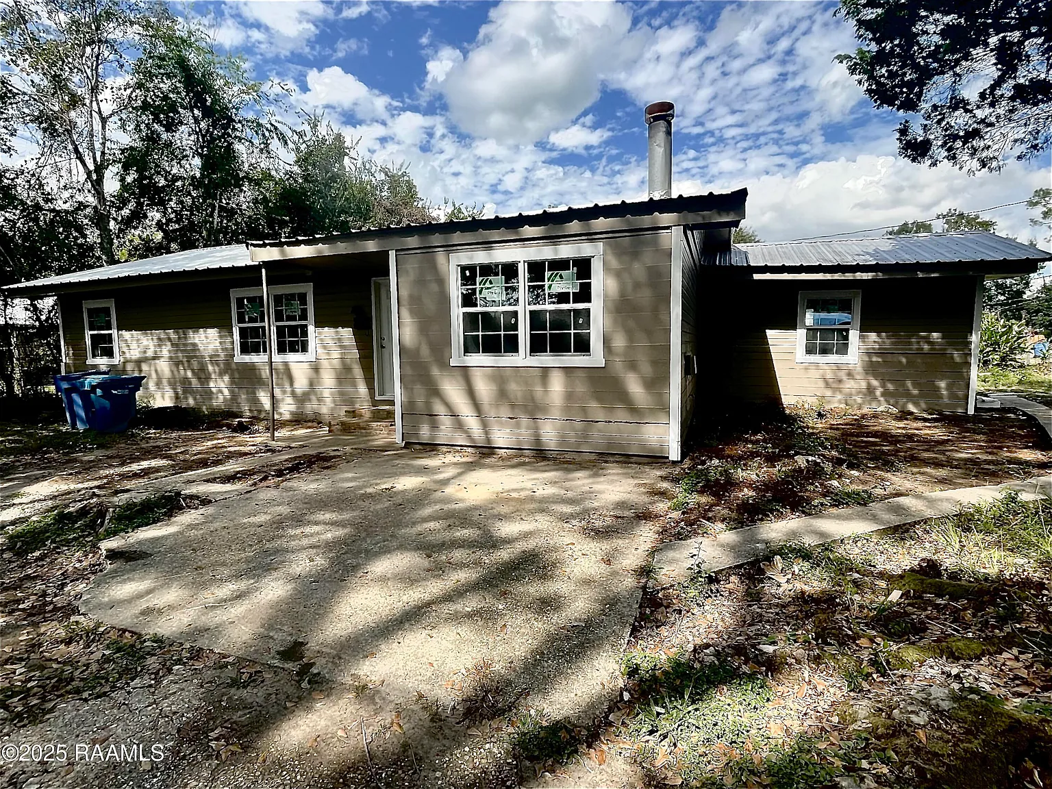 4 bed, 1620 sqft, $900 — Photo 2