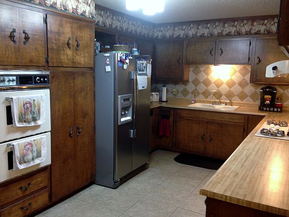 4th image of 124 Bluebonnet Dr. North