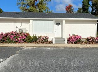 790 N Grove St UNIT B, Hendersonville, NC 28792