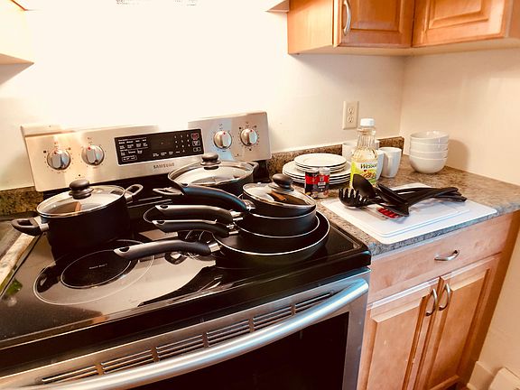 Pots plans, coffee makers,