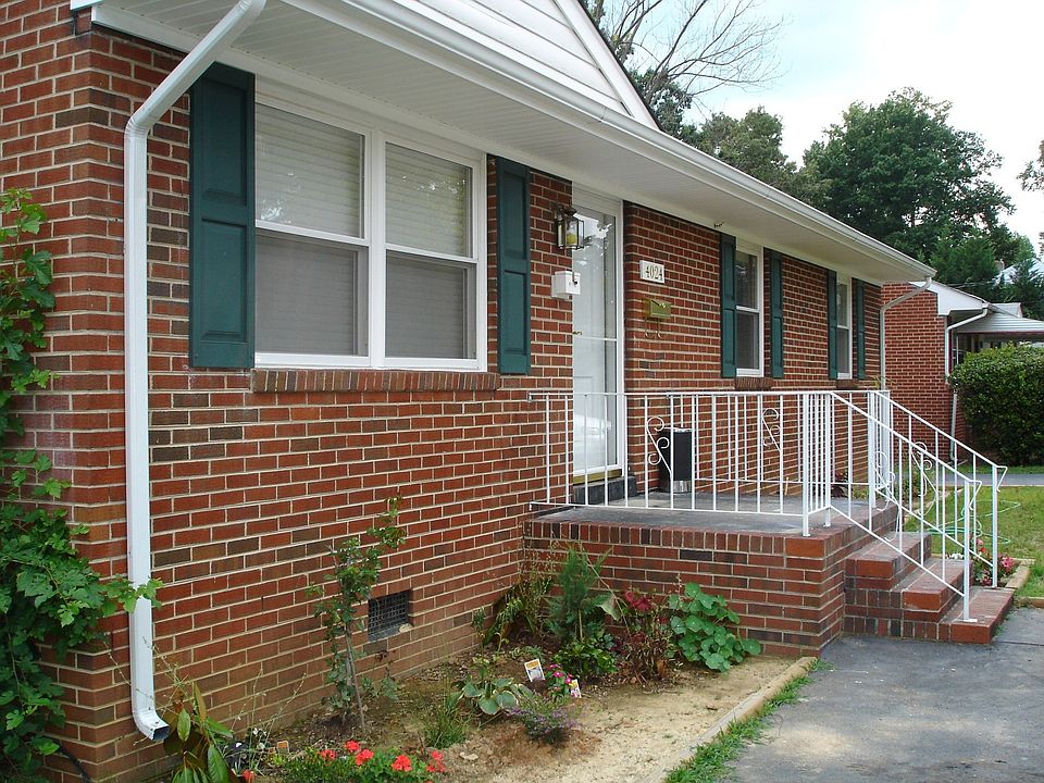 Welcome to 4024 Sharon CT