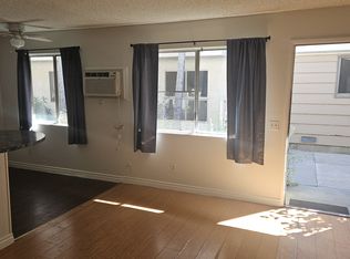 8809 Etiwanda Ave APT 19, Northridge, CA 91325
