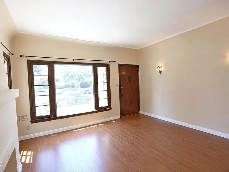 126 S Olive Ave #D — Photo 2
