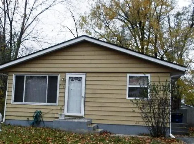 218 Gladys St photo 1