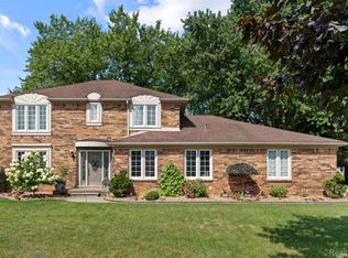 46959 Spruce Dr, Shelby Township, MI 48315