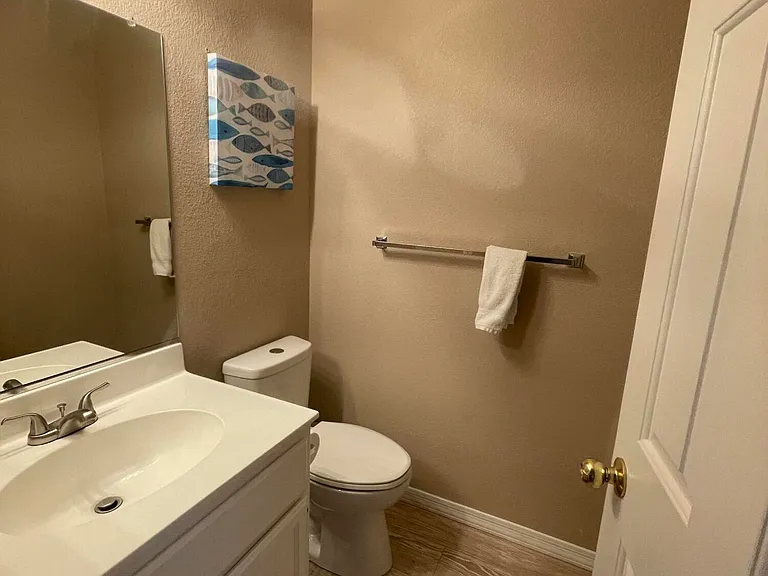388 Coral Dr — Photo 12