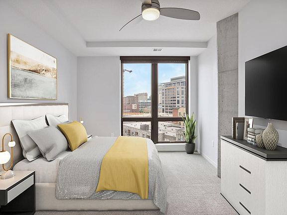 5th image of 811 Washington Ave S APT 702