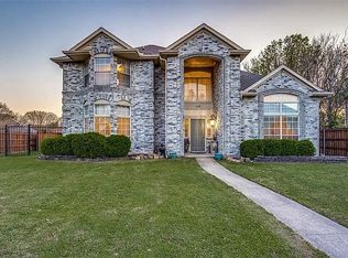 1128 Kensington Dr, Desoto, TX 75115