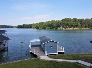 71 Windtree Pointe Dr, Moneta, VA 24121