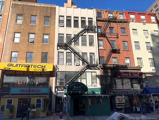 Rented by Friedman Roth Realty | media 12