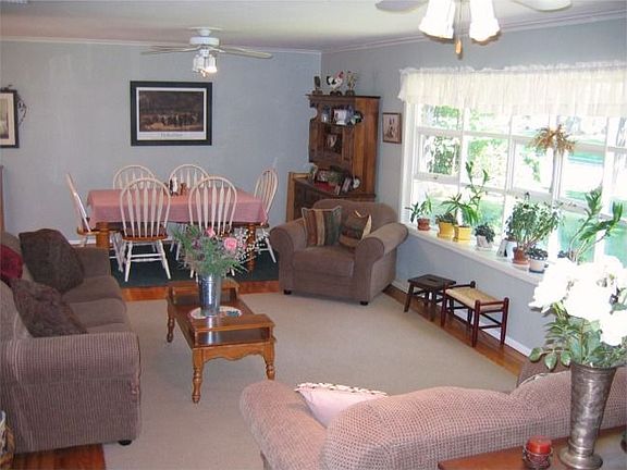 Living Room/Dining Room