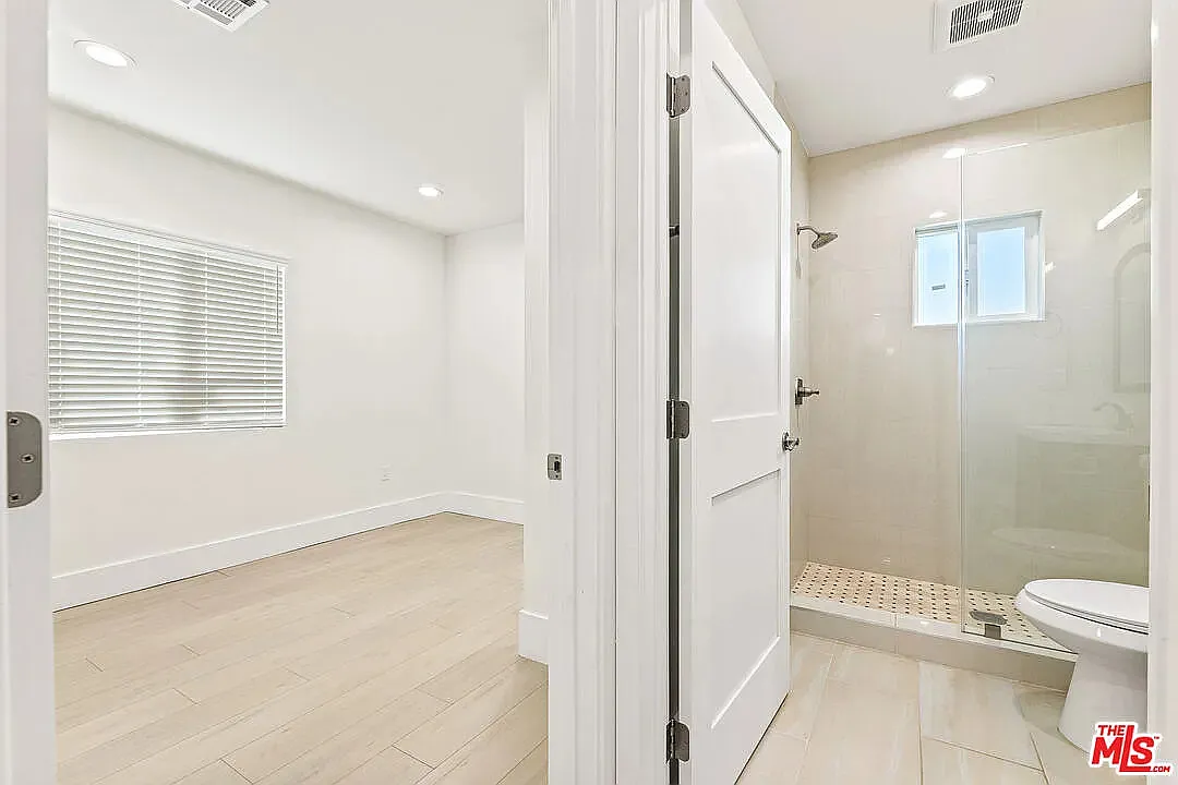 1 bed, 500 sqft, $2,250 — Photo 3