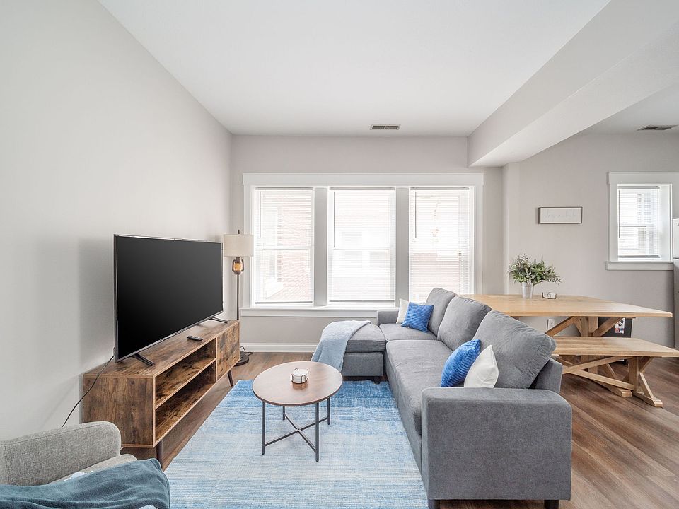 1st image of 234 E 9th St #11036782