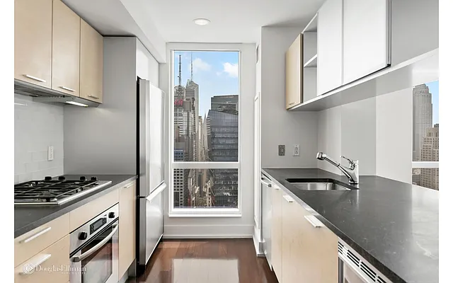 Rented by Douglas Elliman | media 26