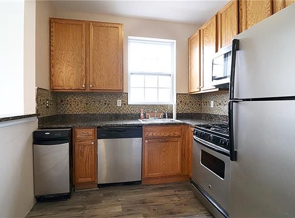 3rd image of 102 Surf Dr #458
