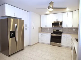 10328 N Dowling Rd — Photo 3