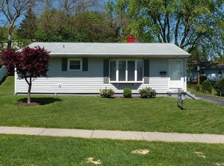 9 Saint John Dr, Wilmington, DE 19808