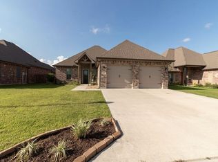628 Victory Way, Lake Charles, LA 70611