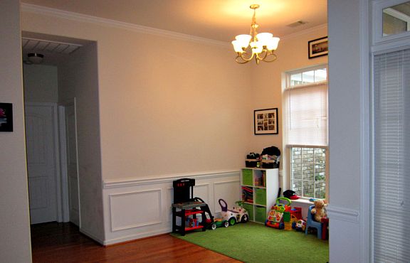 Formal Dining, current homeowners use as playarea