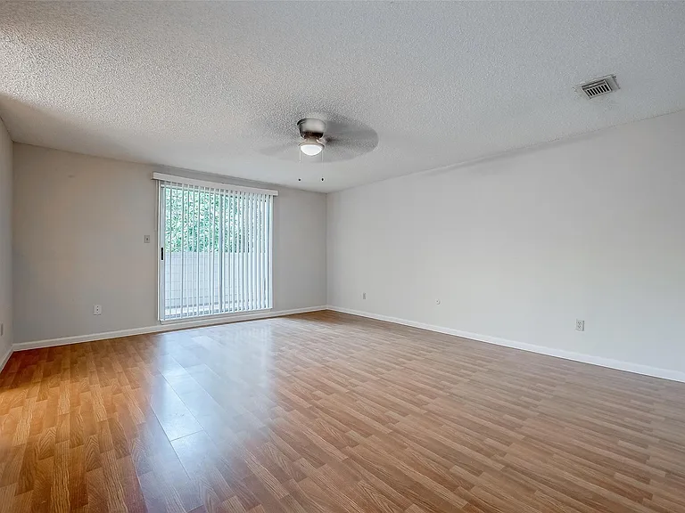 2915 Windchase Blvd — Photo 21
