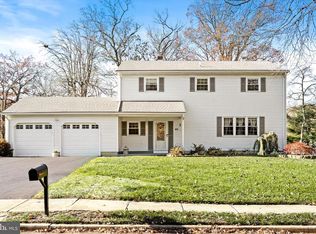 40 Crestwood Dr, Hamilton, NJ 08690