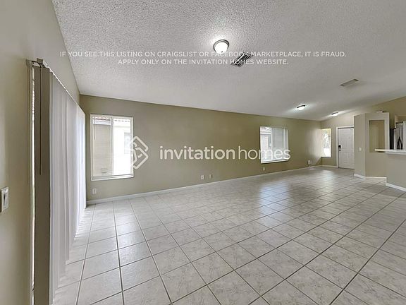 3rd image of 1586 Mira Vista Cir