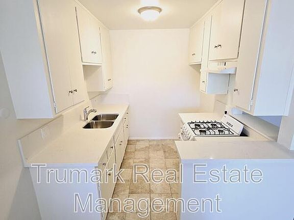 4th image of 337 E Tujunga Ave #A