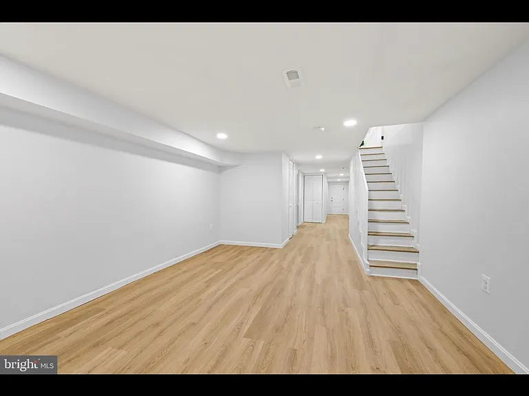2824 Maryland Ave — Photo 17