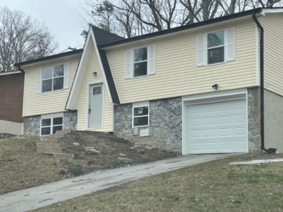 1st image of 2960 E Freedom Cir