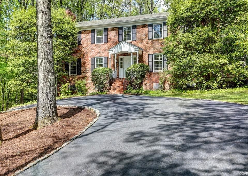 1st image of 406 Lakeway Ct