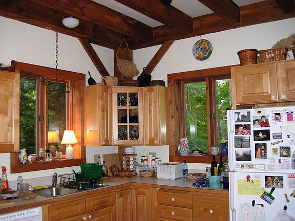 Kitchen, open floor plan