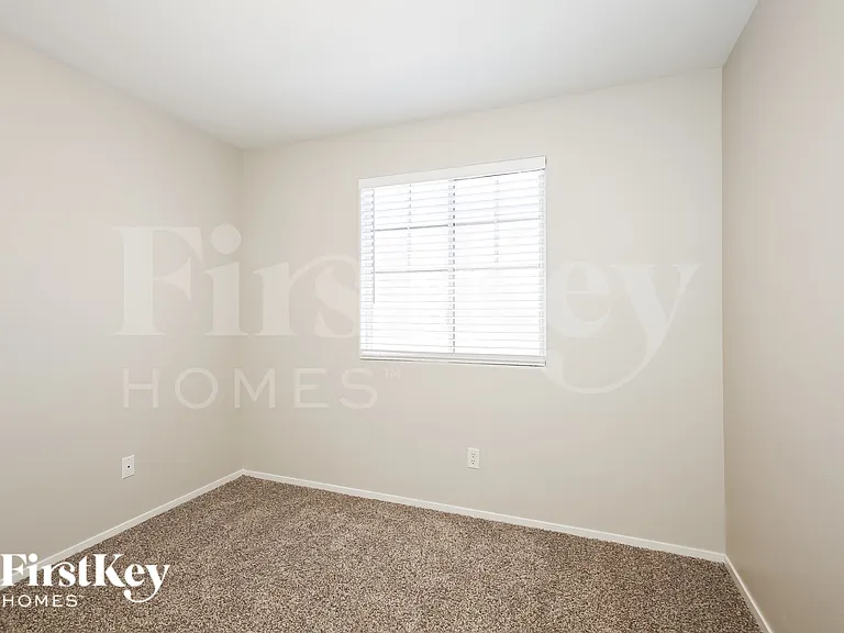 5830 Brimstone Dr — Photo 16