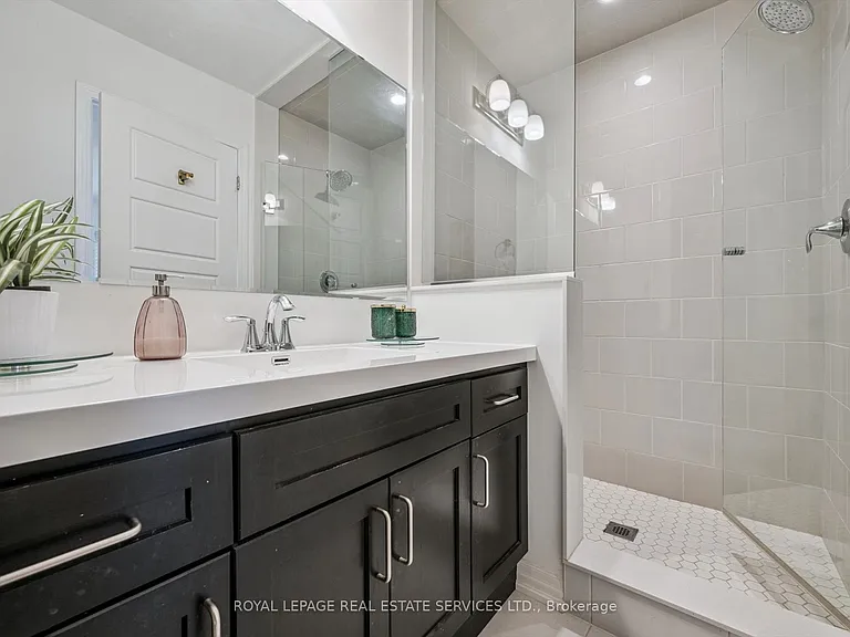 78 Huguenot Rd — Photo 26