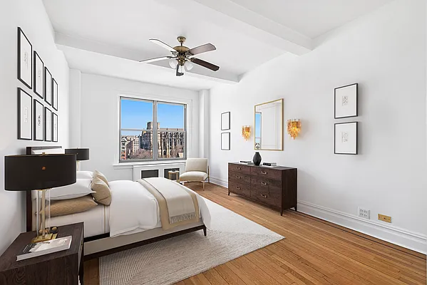 Sold by Compass | media 7