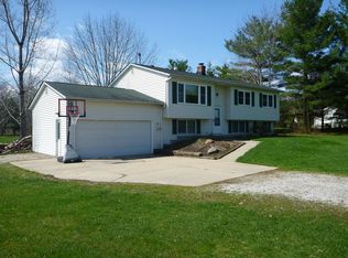 16485 Joann Dr, Montville, OH 44064
