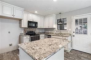4th image of 71135 Lake Placid Dr