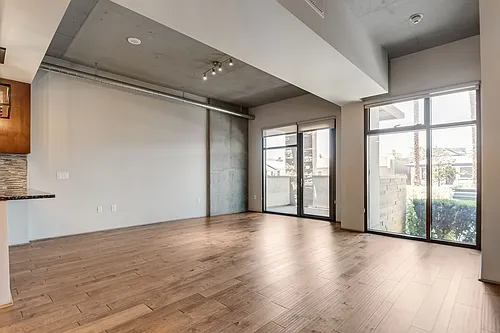 353 Bonneville Ave #123 Photo 1