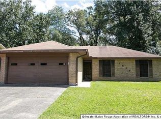 1533 Outrigger Dr, Baton Rouge, LA 70816